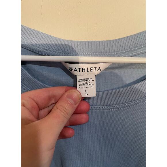 Athleta Harlow Hybrid Tee in Heron Blue - Picture 9 of 11